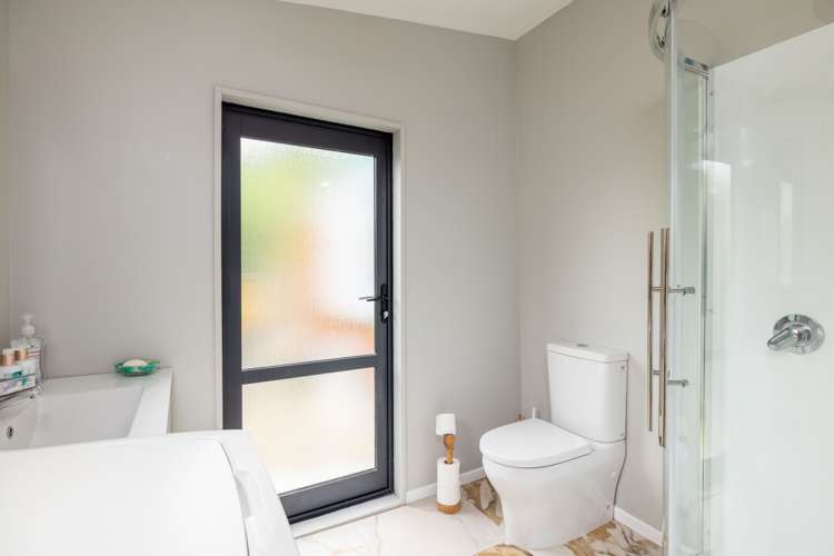 24 Hawkhurst Road Lyttelton_11