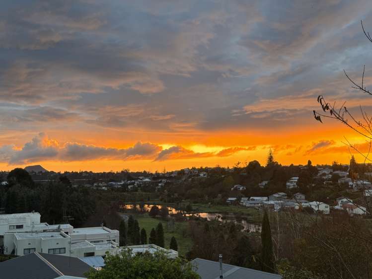 98 Coopers Road Gate Pa_15