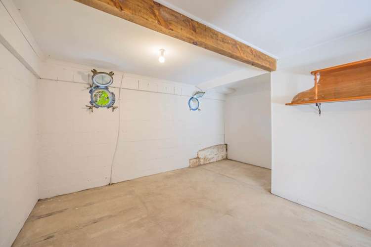 2/5 Finn Place Totara Vale_12