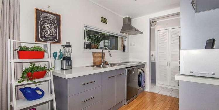 1/16 Turama Road 1780_4