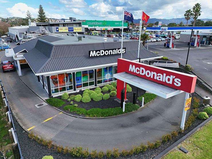 Millionen-Dollar-Macca-Run: McDonald's-Grundstück in West Auckland zu ...