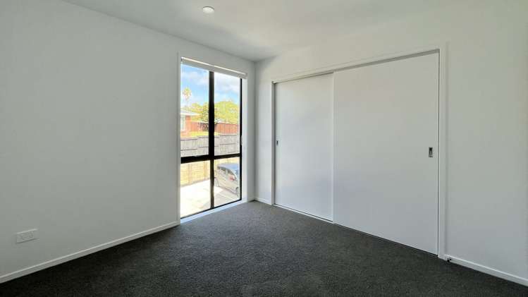 3/3 Fairdale Place Birkdale_11