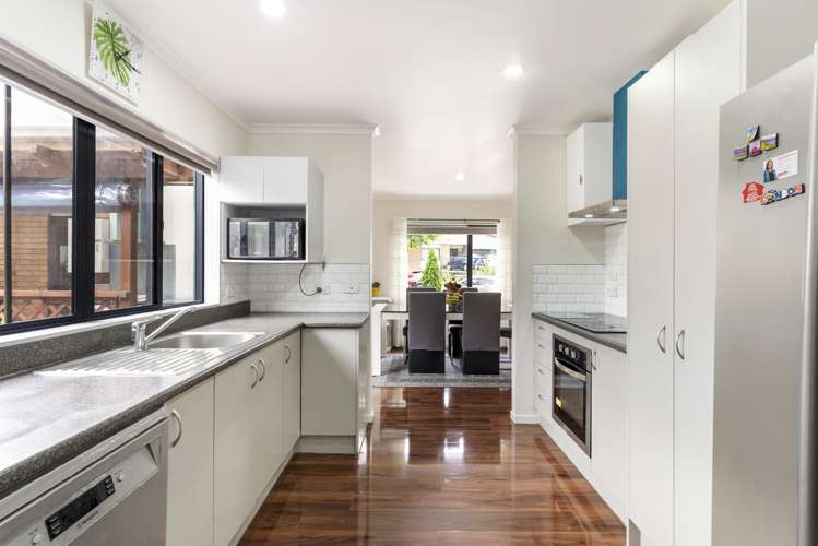 13 Pyramid Place Glen Eden_12