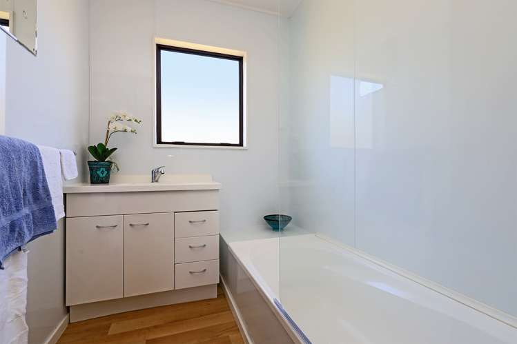 1013 Glenhope Street Mahora_10