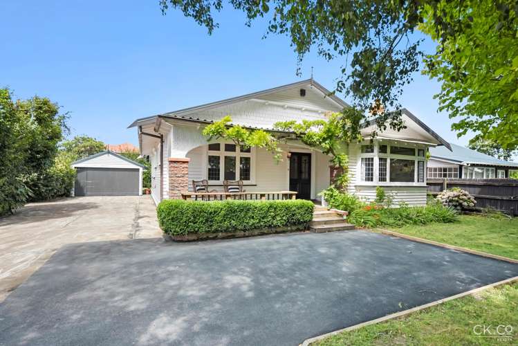 30 Ludlam Crescent Woburn_23