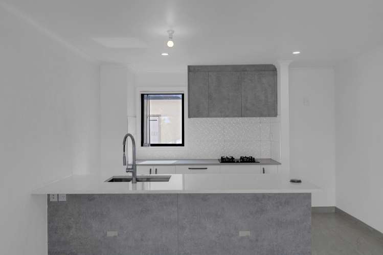 2/45 Fifth Avenue Enderley_8