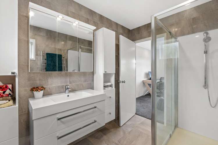 166 Stapleford Crescent Browns Bay_22