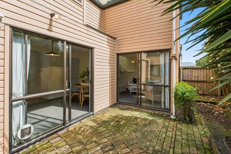 2/46 Brockworth Place Riccarton_10