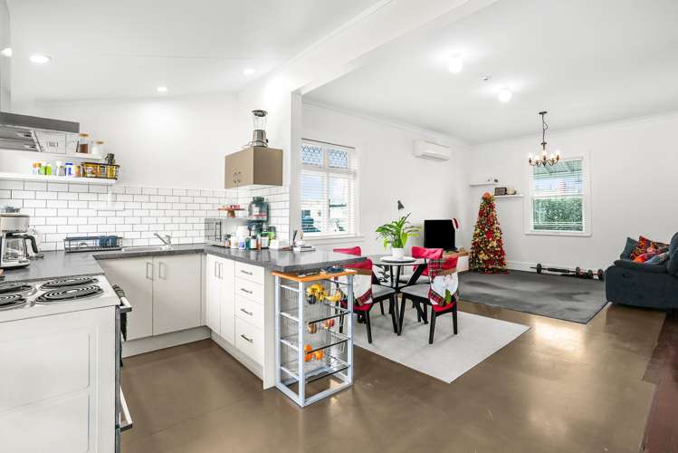 5 Udy Street Petone_7