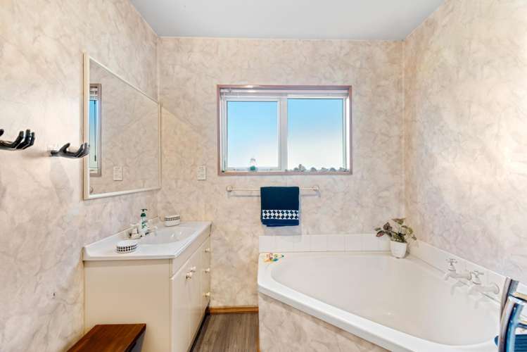 7a Carlyle Road Mosgiel_24