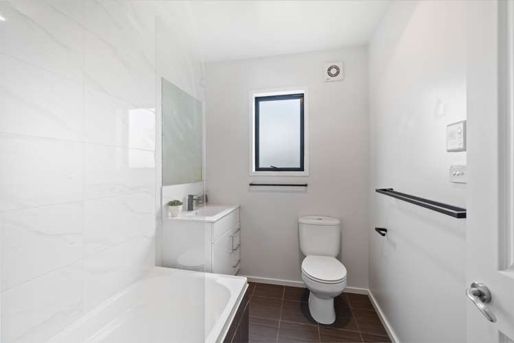 51 Eastwood Rise Waimairi Beach_12