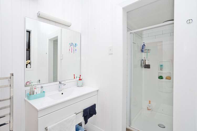 29 Weir Road Waianiwa_13