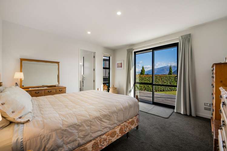71 Infinity Drive Wanaka_17