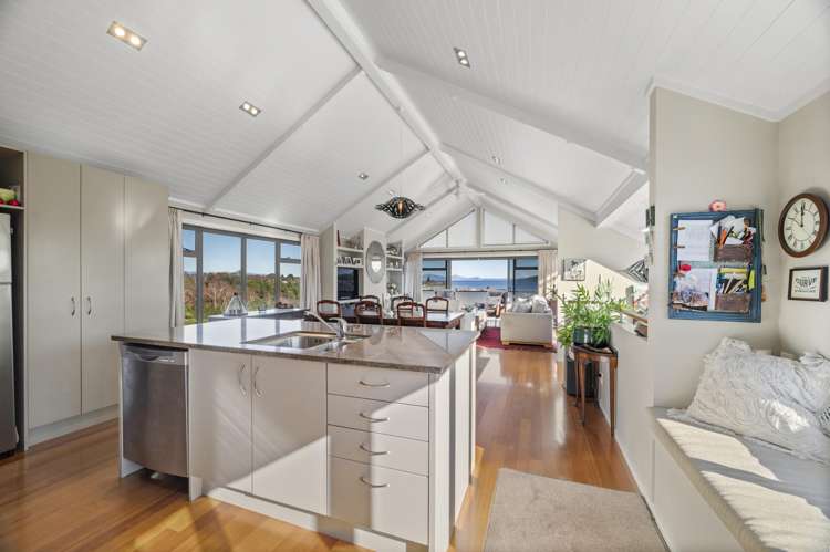 23 Shepherd Road Waipahihi_7