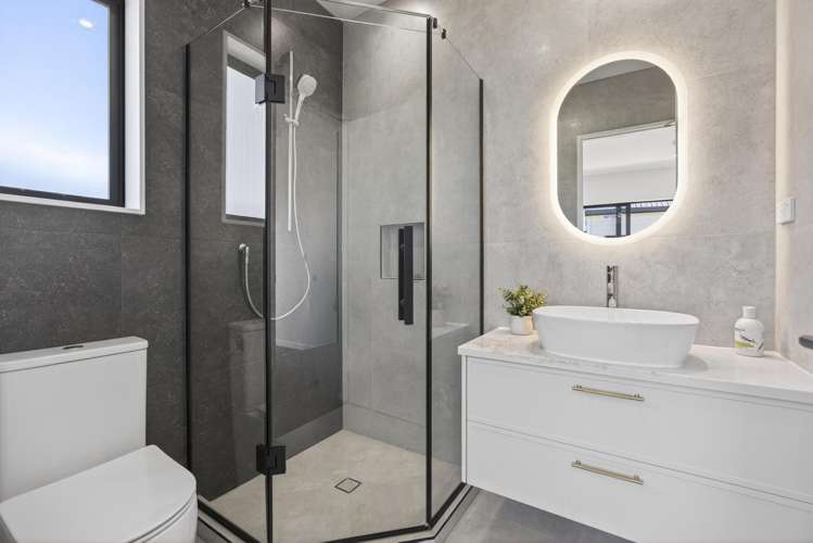 10 Tuwai Crescent Opaheke_23