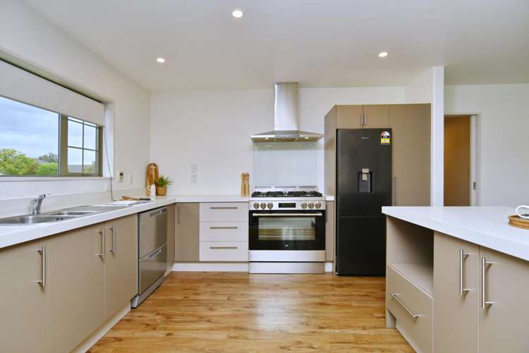 63 Puhara Avenue Parklands_4