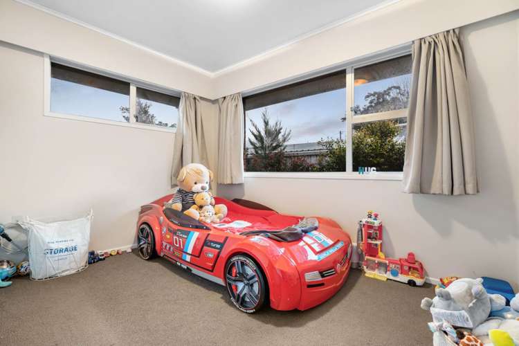 1 Cyclarama Crescent Massey_13