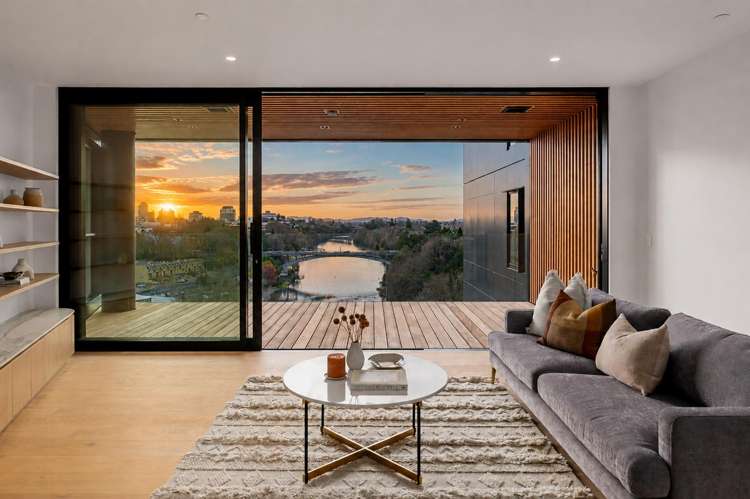 403/1 Cook Street Hamilton East_2