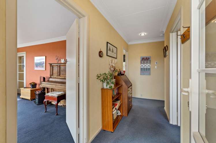 17 Bell Crescent Concord_7