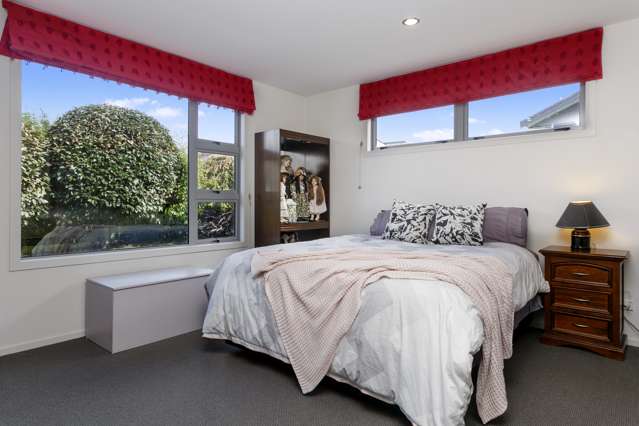 2 Meliss Brae Rangatira Park_2