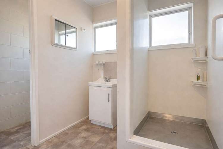 2/13 Koromiko Street New Lynn_4