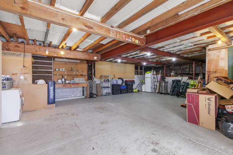 64 Stott Avenue Birkdale_16