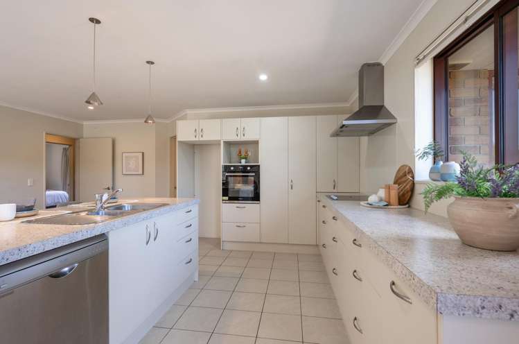 3 Valerie Place_5