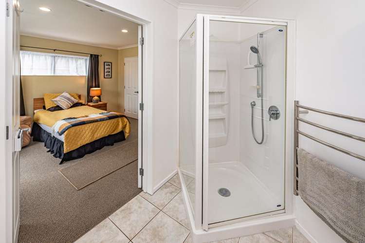 74 Peakes Road Springvale_12