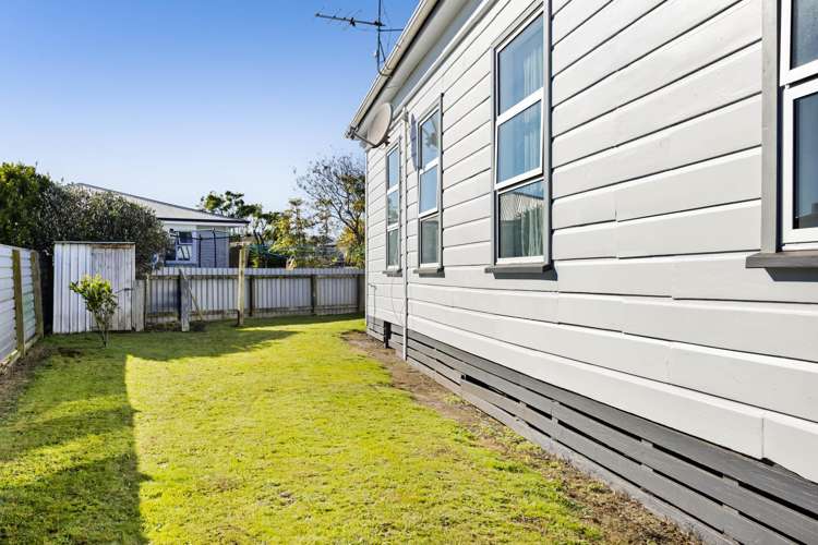 176 Glover Road Hawera_25