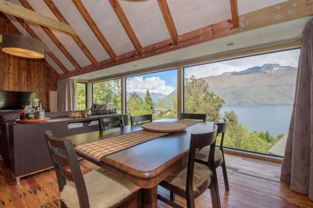 6 Evergreen Place Fernhill/Sunshine Bay_4