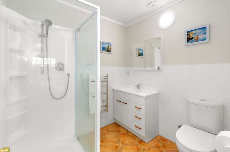 13 Landon Place Pukekohe_17