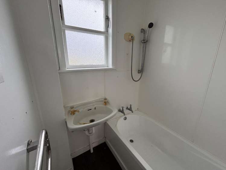 47 Goldsmith Crescent 10516_6