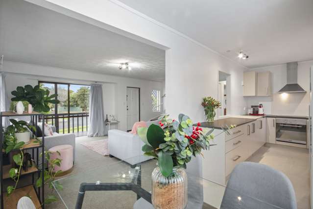 2/6 Gosford Drive Botany Downs_4