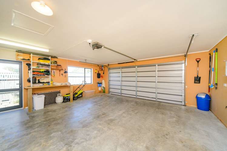 39 Barling Street Himatangi Beach_15