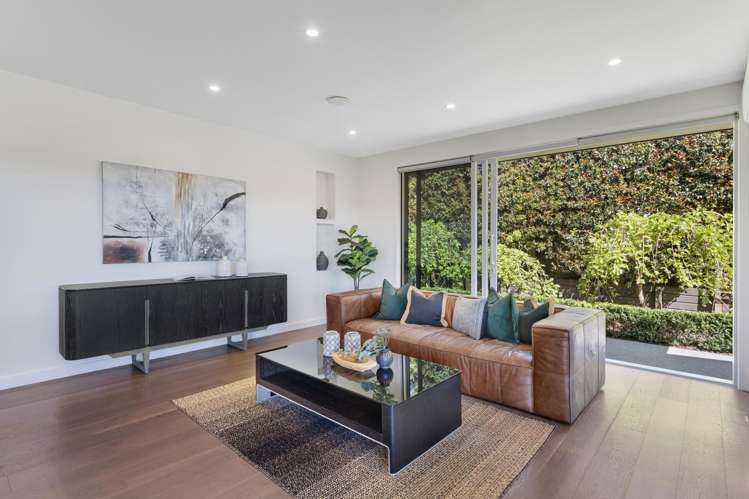 80 Chateau Rise Flat Bush_52