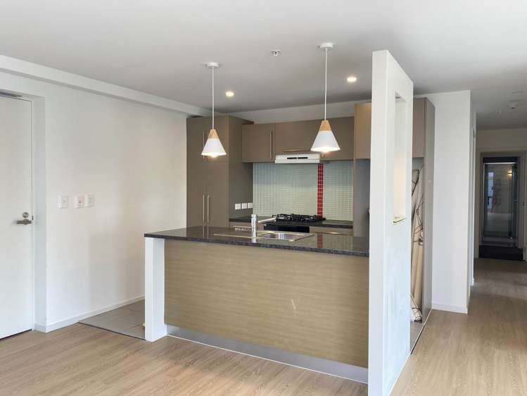 425/4 Wagener Place Mt Albert_3