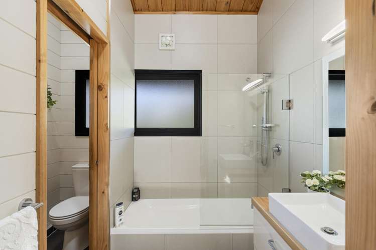 7c Waterloo Place Westown_22