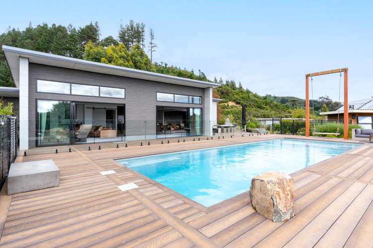 58 Colletts Road Mangaroa_32