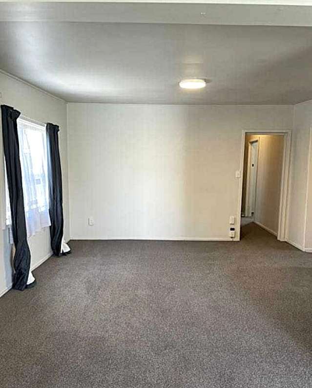 909 Nelson Street North 10487_3