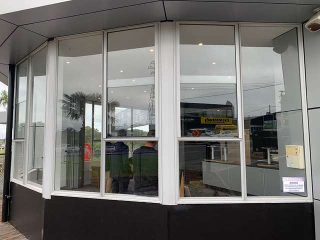 87 Barrys Point Road Takapuna_3