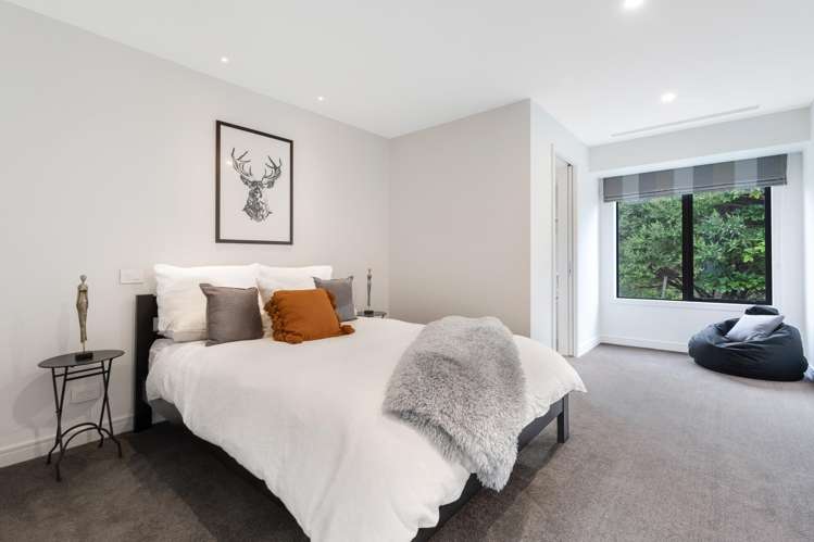 67 Riordan Lane Whitford_23