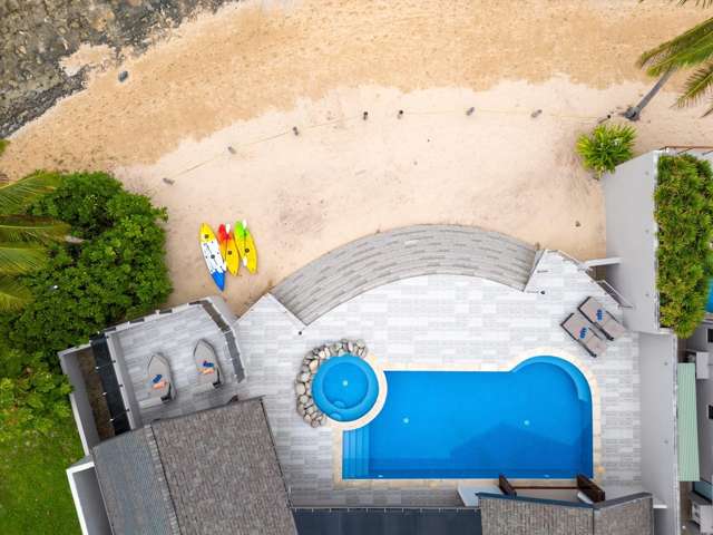 Luxurious Beachfront Living