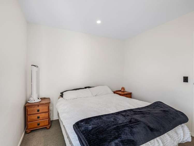 68 Miromiro Street 1404_9