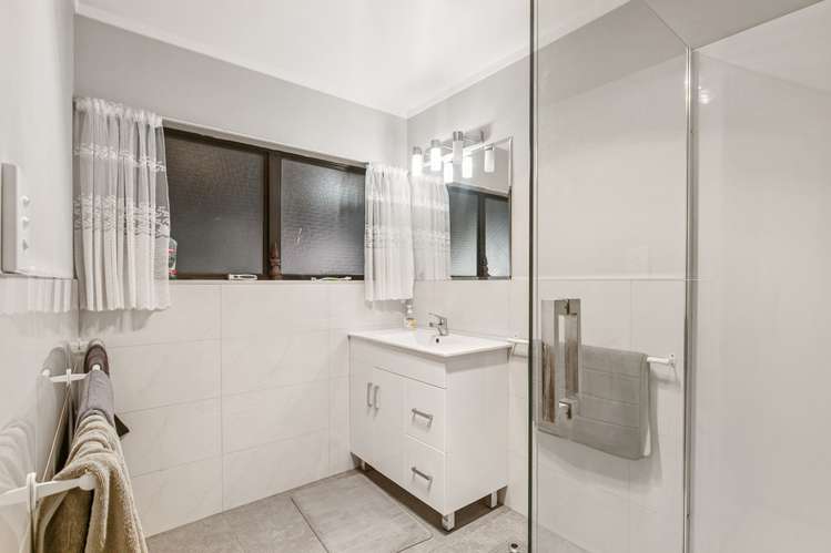 15 Kath Henry Lane Drury_10