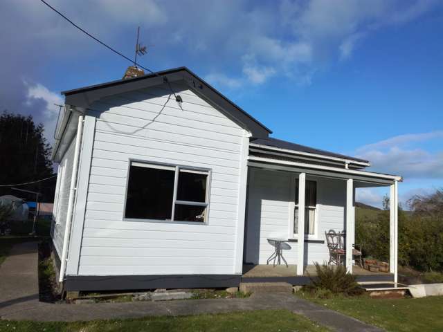 24 Railway Road Tuatapere_1