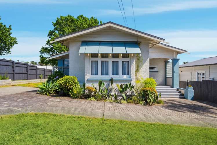 75 Alberton Avenue Mount Albert_2