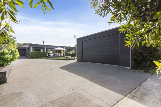 EXCEPTIONAL BUILDERS OWN WHANGAPOUA PROPERTY