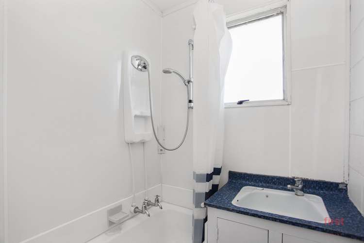 4/606 Hereford Street Linwood_6