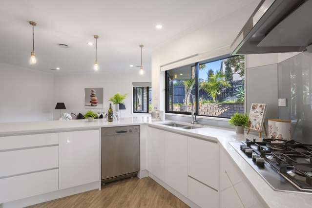 7 William Gamble Drive Greenhithe_2