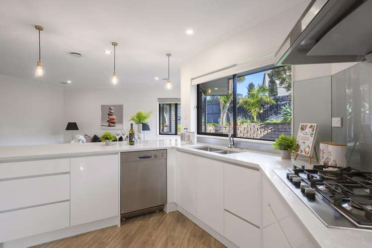 7 William Gamble Drive Greenhithe_1